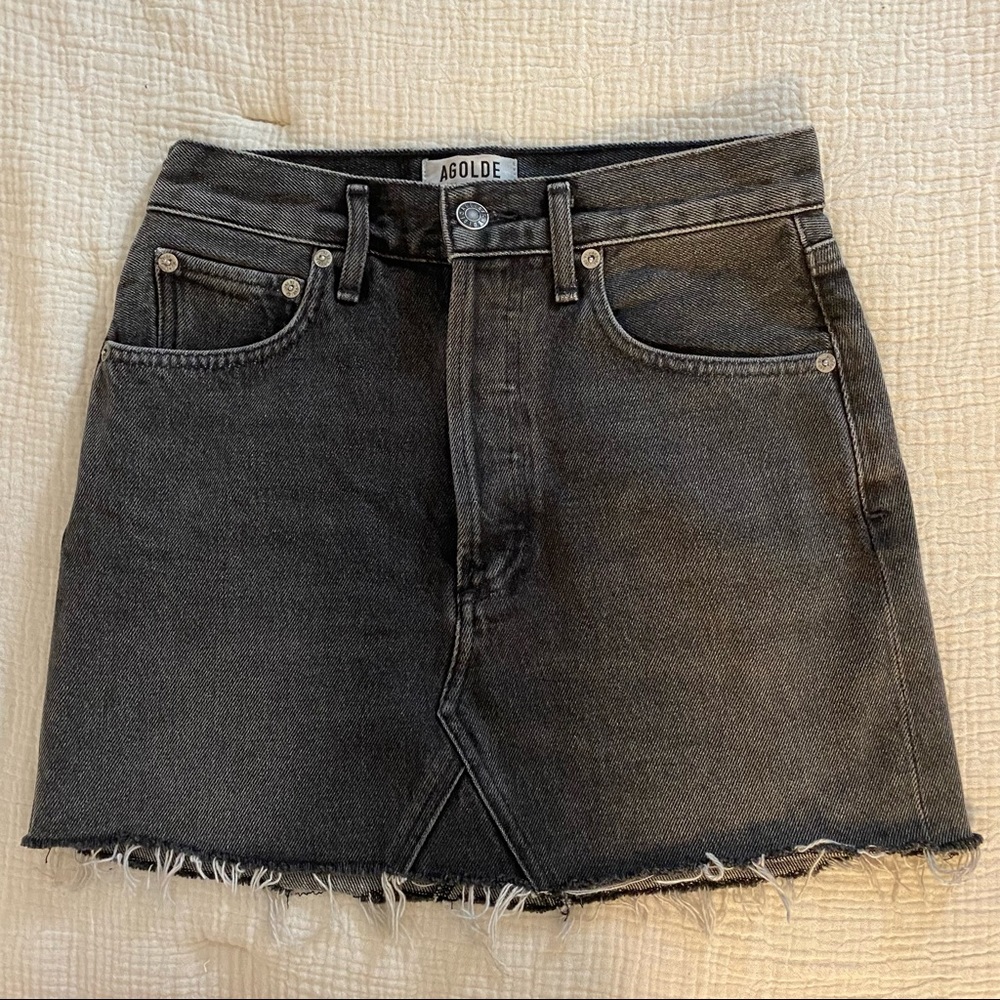AGOLDE Quinn High Rise Denim Skirt in Color Jinx Off Black Size 24